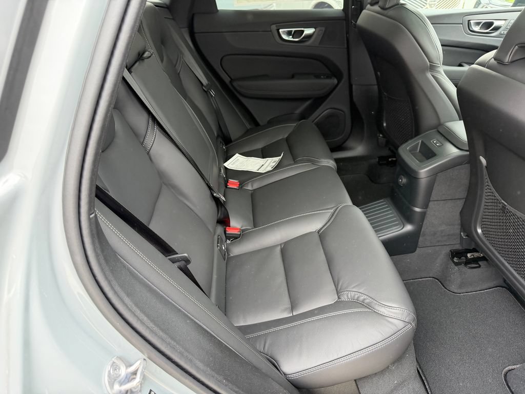 New 2026 Volvo XC60 T8 Ultra w/ Climate Package AWD/4WD image 11
