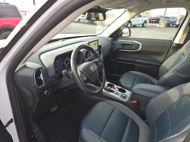 Used 2023 Ford Bronco Sport Outer Banks image 10