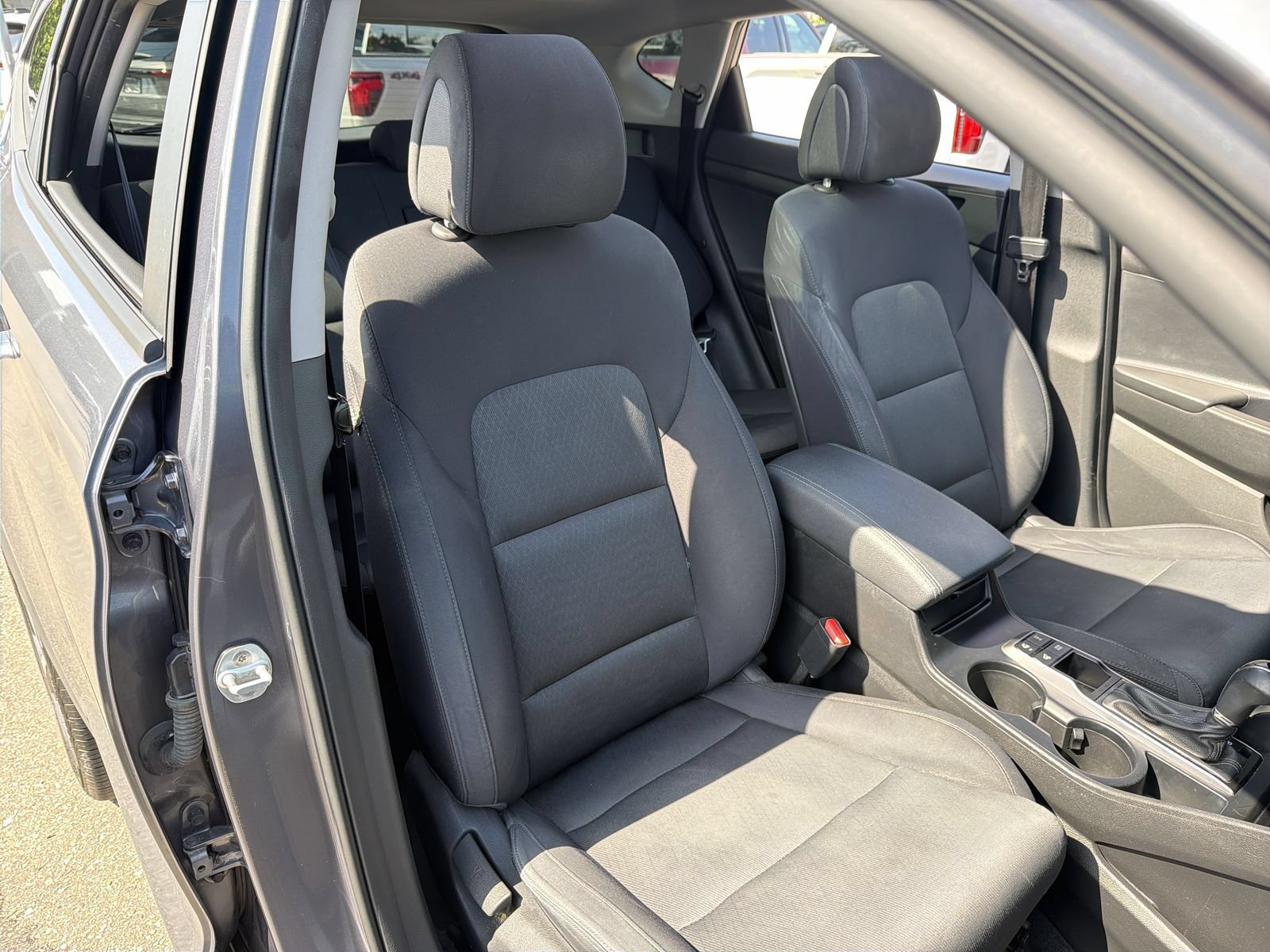 Used 2018 Hyundai Tucson Value AWD/4WD image 25