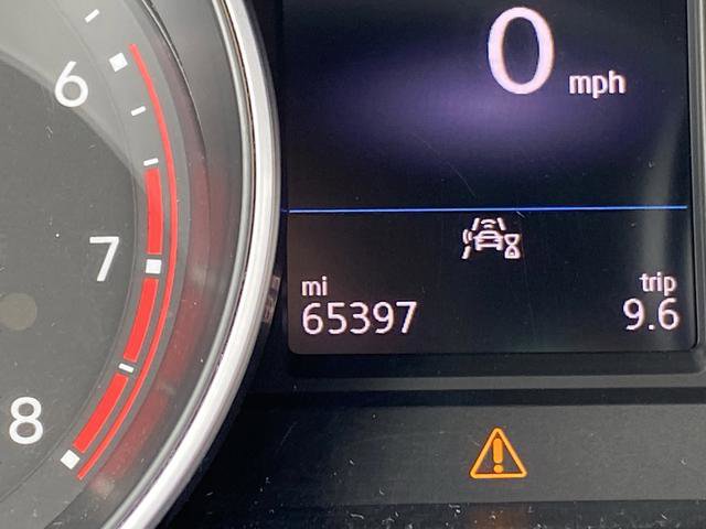 Used 2021 Volkswagen Tiguan SE image 9