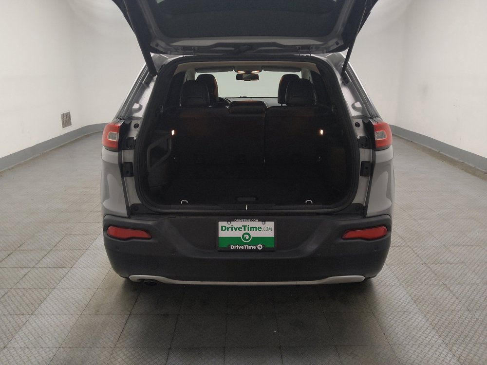 Used 2018 Jeep Cherokee Limited FWD image 29
