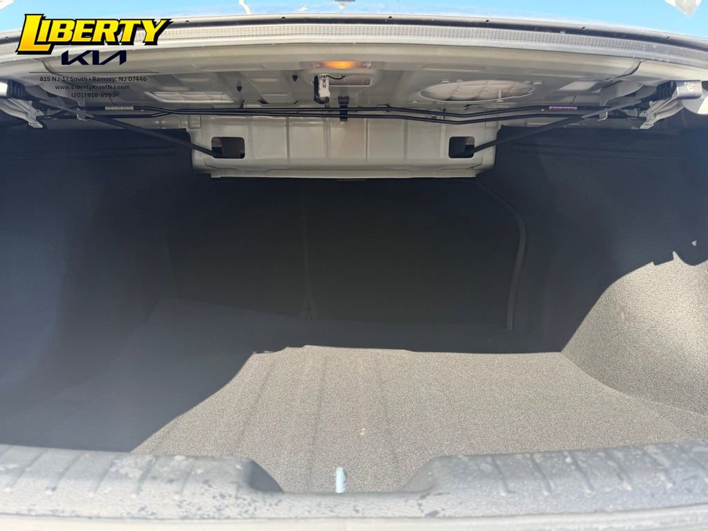 Used 2023 Kia Forte LXS w/ LXS Technology Package FWD image 11