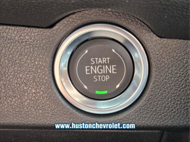 New 2027 Chevrolet Traverse LT w/ Sun and Wheel Package FWD image 30