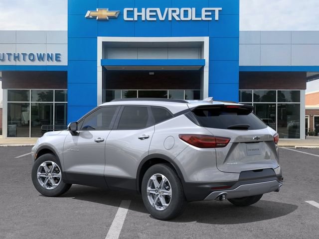 New 2026 Chevrolet Blazer LT w/ Convenience Package FWD image 3