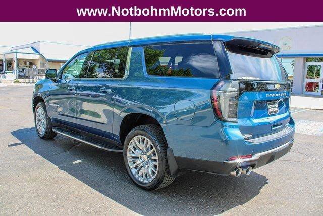 New 2025 Chevrolet Suburban Premier image 9