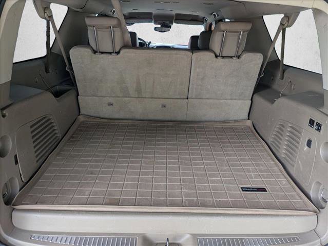 Used 2015 Chevrolet Suburban LT w/ Luxury Package image 6