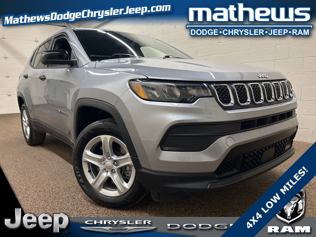 Used 2024 Jeep Compass Sport image 1