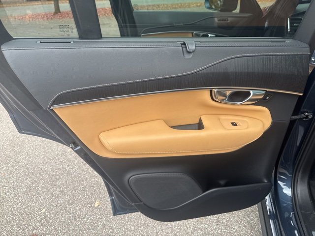 Used 2022 Volvo XC90 T6 Inscription image 17