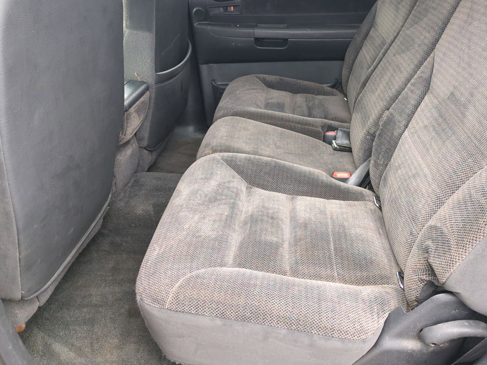 Used 2003 Dodge Durango SLT image 27