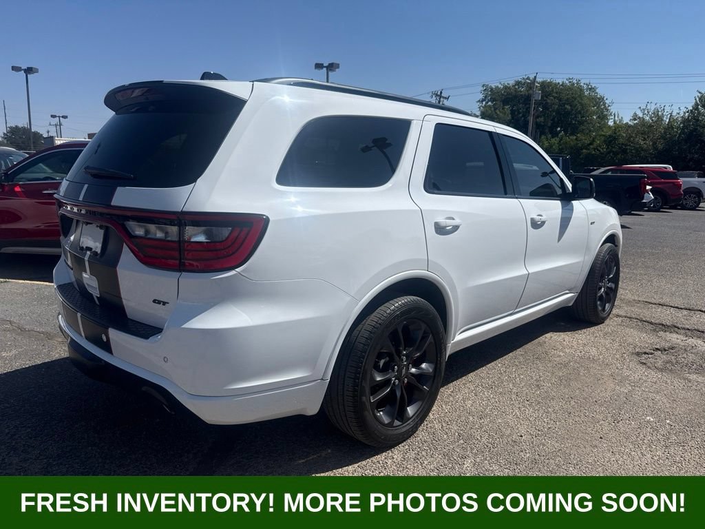 Used 2024 Dodge Durango GT RWD image 2