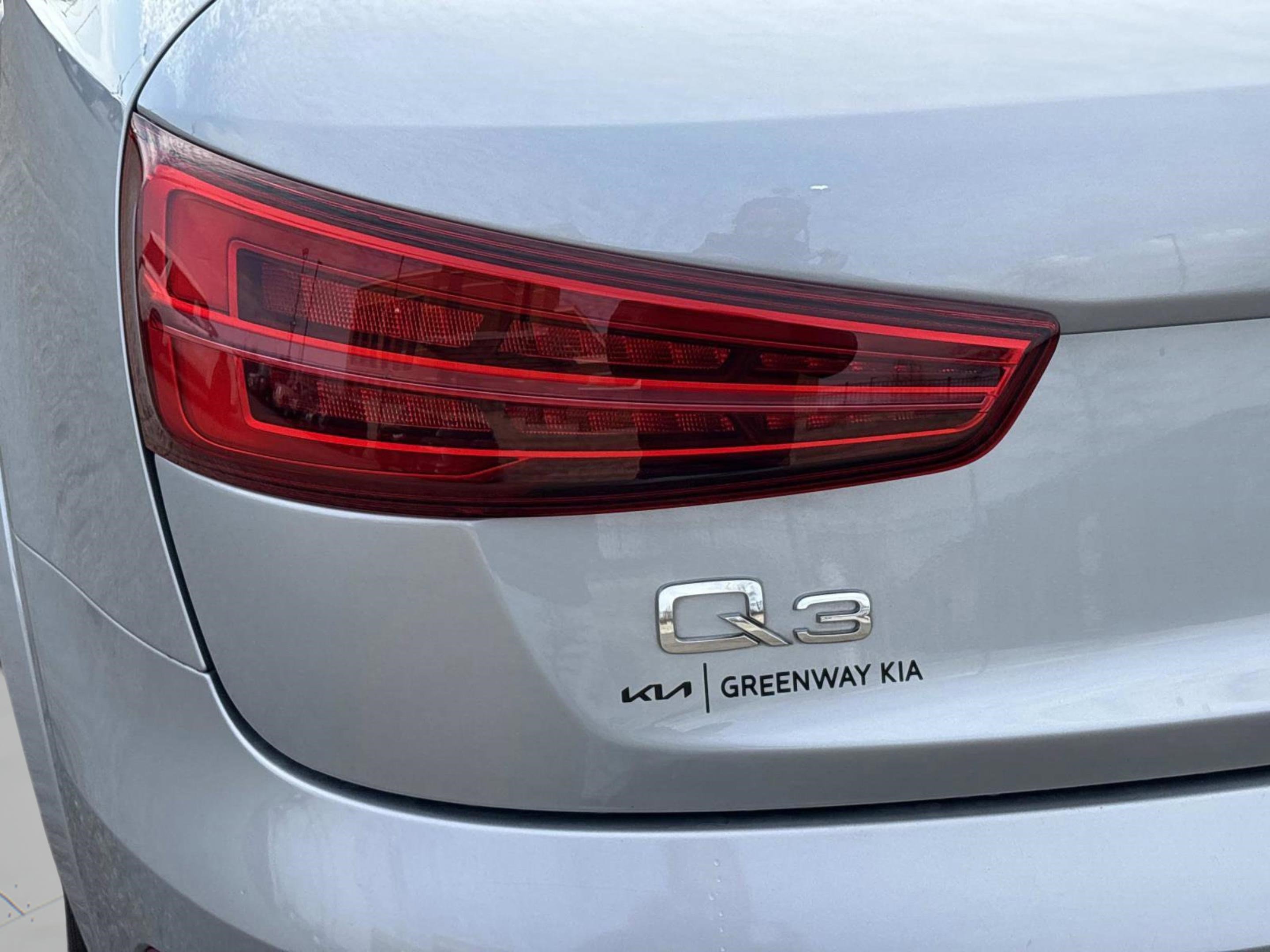 Used 2018 Audi Q3 2.0T Premium w/ Convenience Package image 12