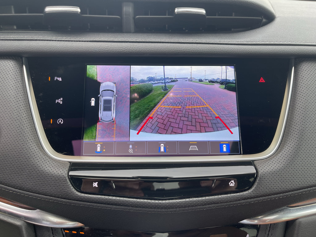 Used 2024 Cadillac XT5 Premium Luxury w/ Technology Package AWD/4WD image 25