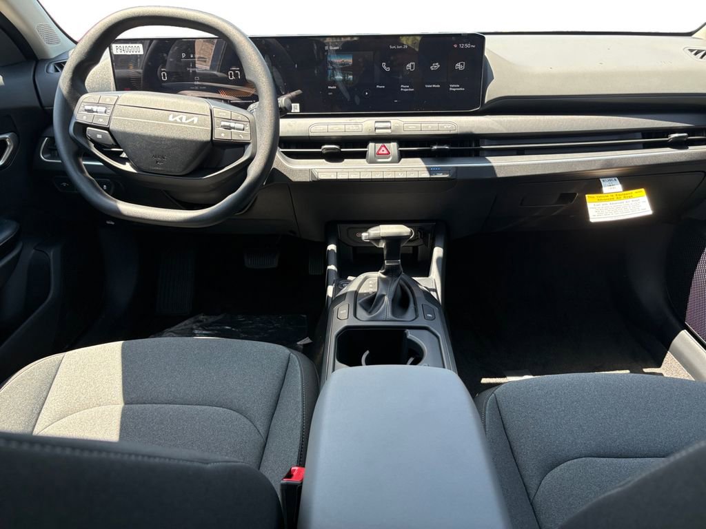 New 2025 Kia K4 LXS FWD image 10