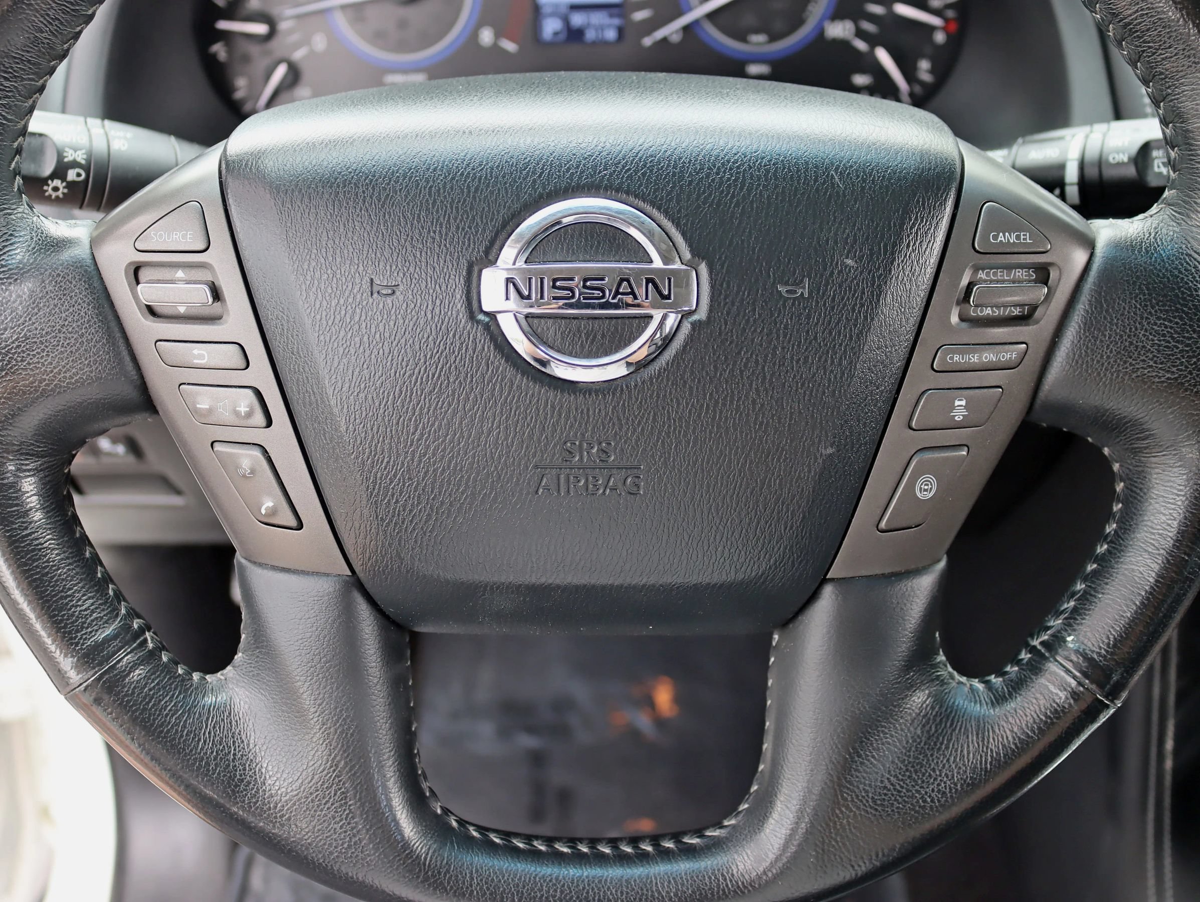 Used 2017 Nissan Armada Platinum AWD/4WD image 19