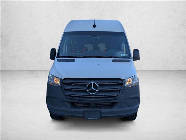 Used 2023 Mercedes-Benz Sprinter 2500 image 2