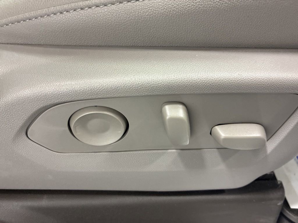 Used 2023 Chevrolet Silverado 1500 LTZ w/ LTZ Convenience Package II image 29