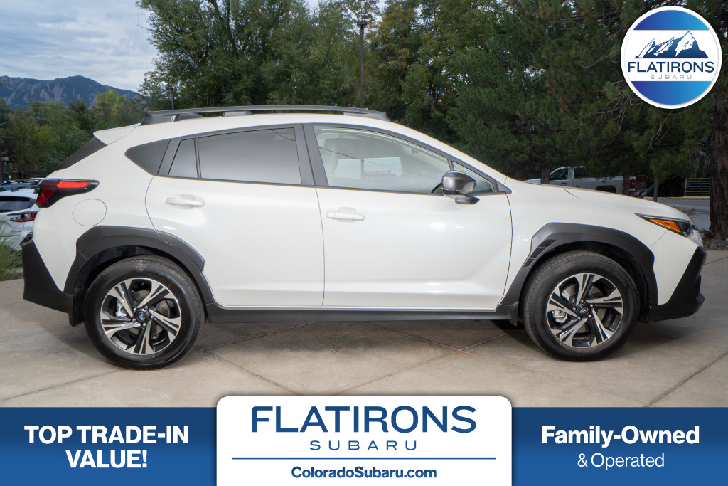 Used 2025 Subaru Crosstrek 2.5i Premium AWD/4WD image 1