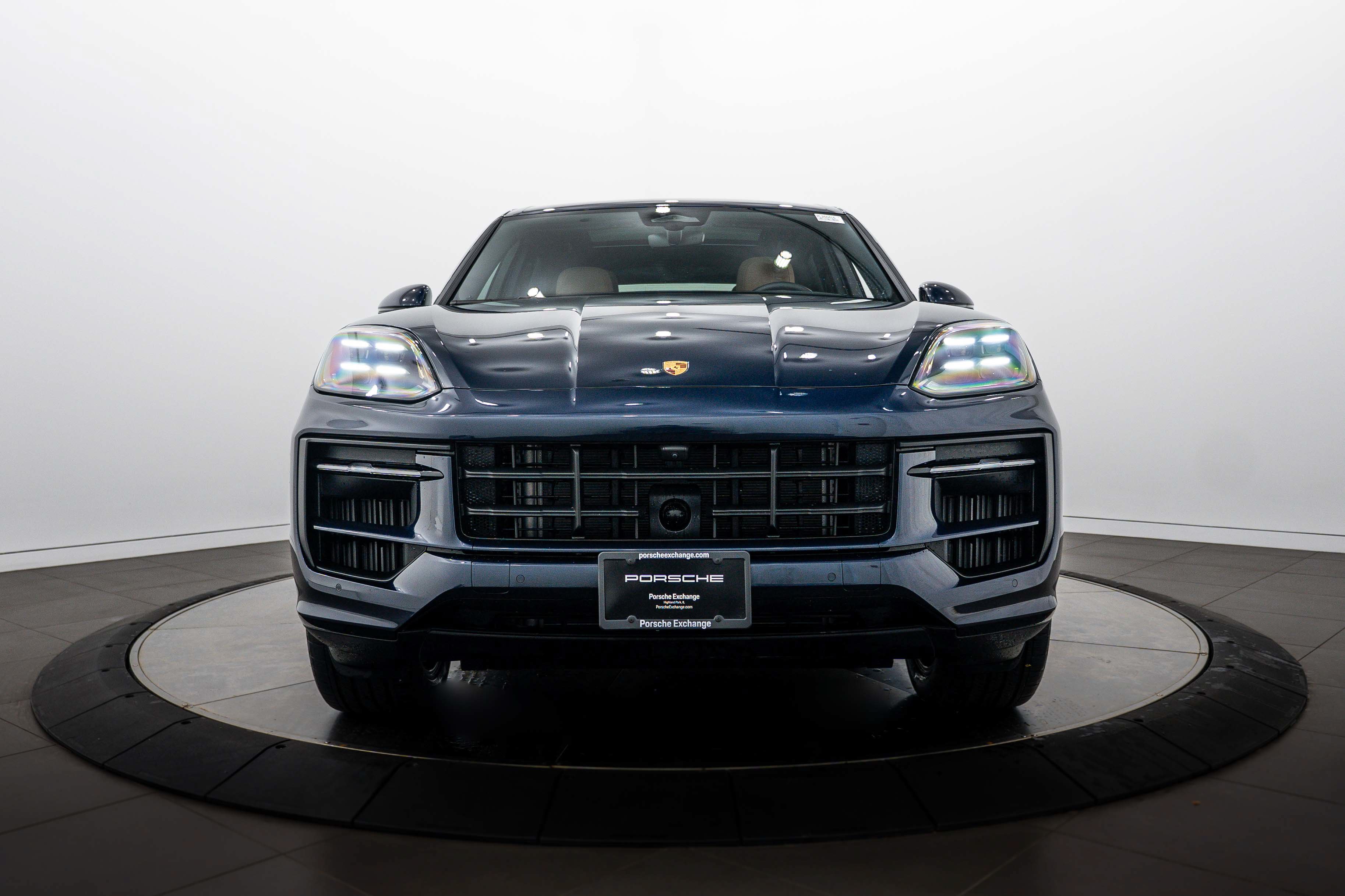 Certified 2026 Porsche Cayenne AWD/4WD image 10