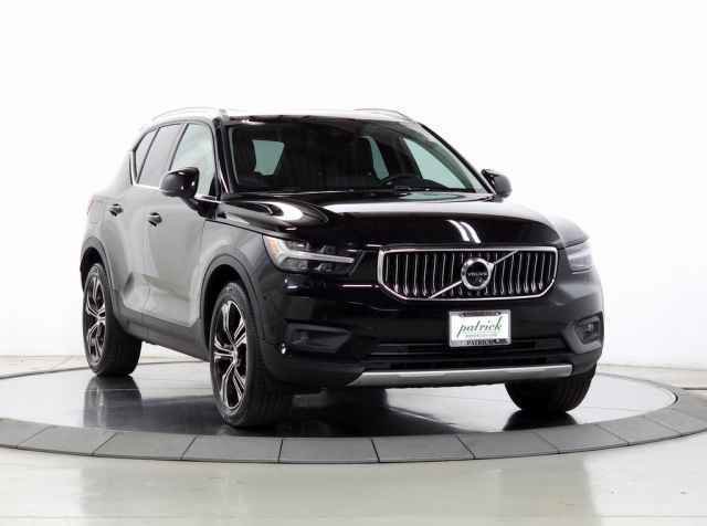 Certified 2022 Volvo XC40 T5 Inscription w/ Advanced Package