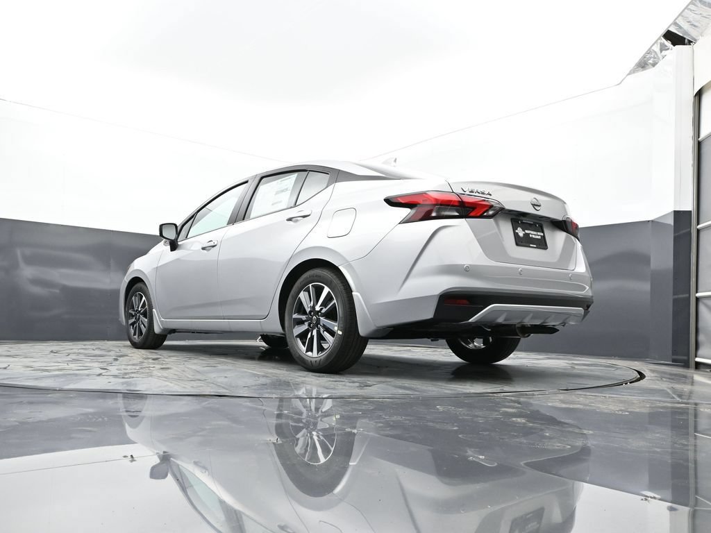 New 2025 Nissan Versa SV w/ Trunk Package FWD image 30