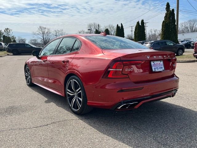 Used 2019 Volvo S60 T6 R-Design image 3