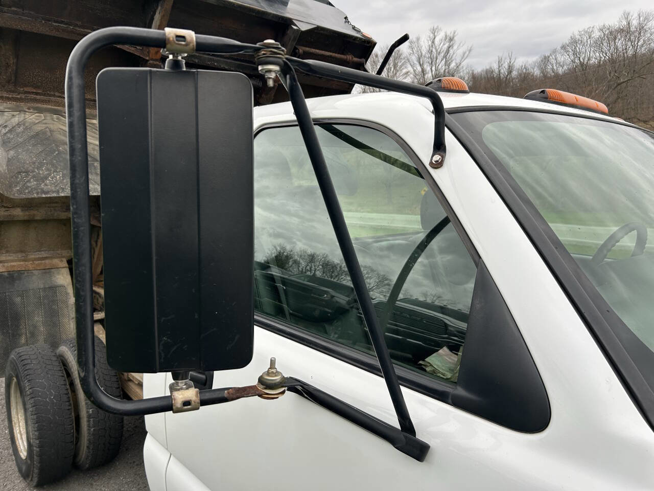 Used 2004 Chevrolet Silverado 3500 2WD Regular Cab image 17