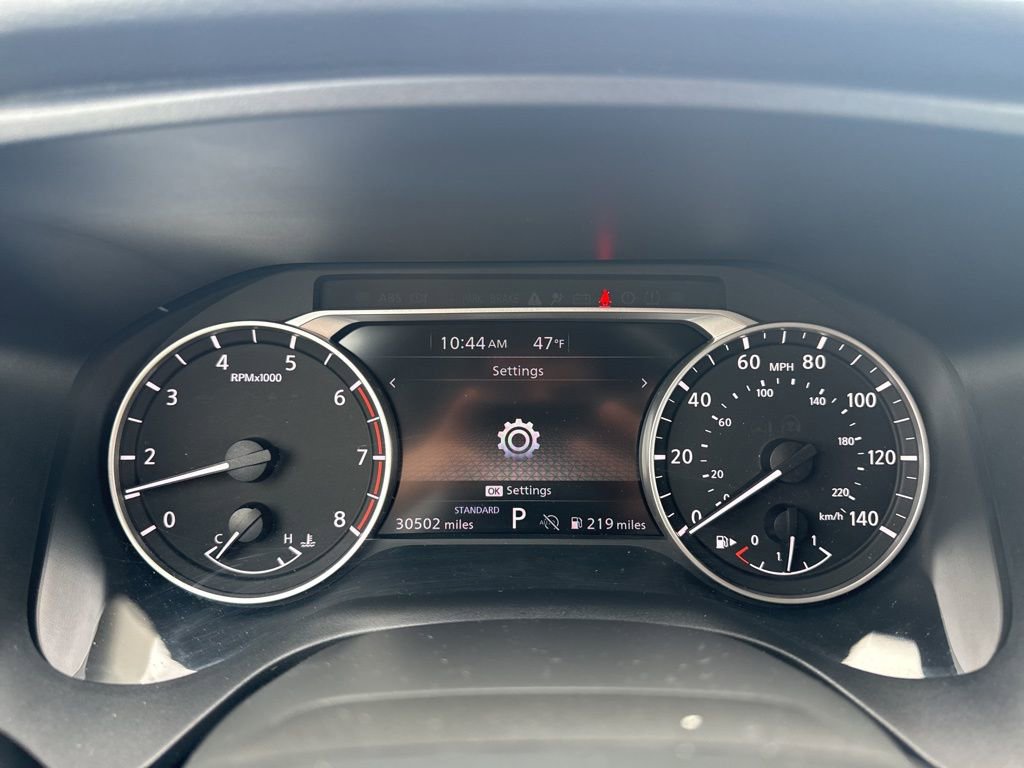 Used 2025 Nissan Rogue SV image 13