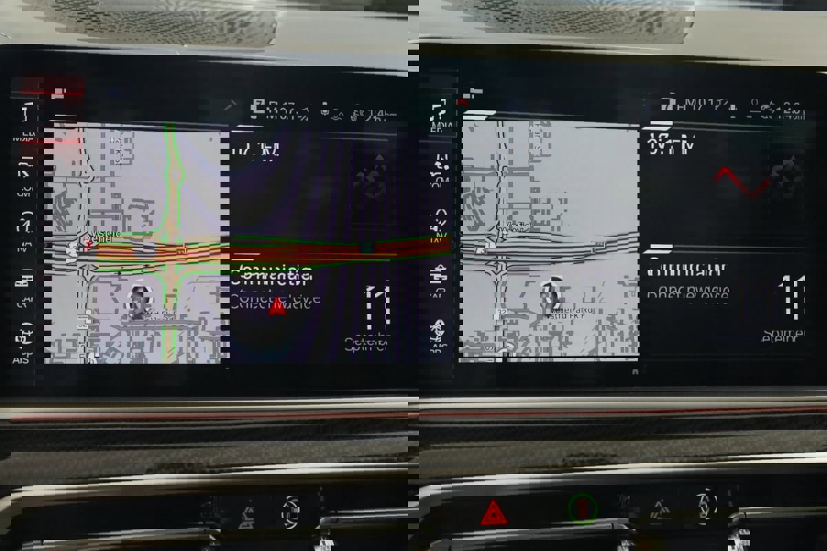 Used 2022 BMW X5 M w/ Executive Package image 27