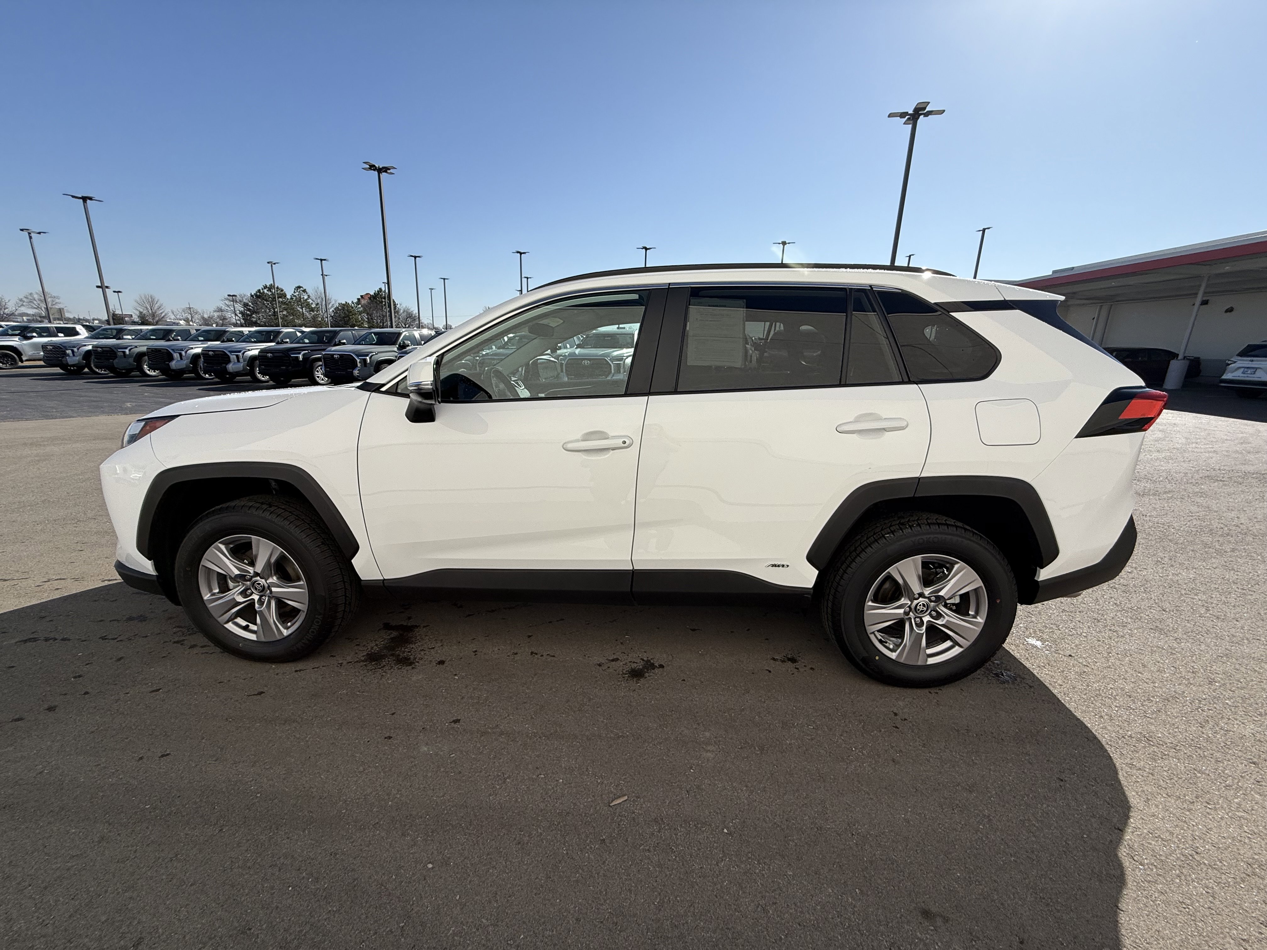 Certified 2025 Toyota RAV4 XLE AWD/4WD image 21
