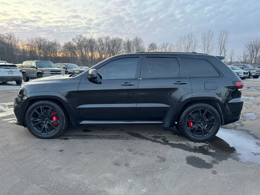 Used 2015 Jeep Grand Cherokee SRT w/ Luxury Group II image 2
