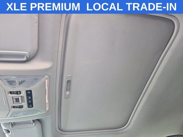 Used 2019 Toyota RAV4 XLE Premium FWD image 25