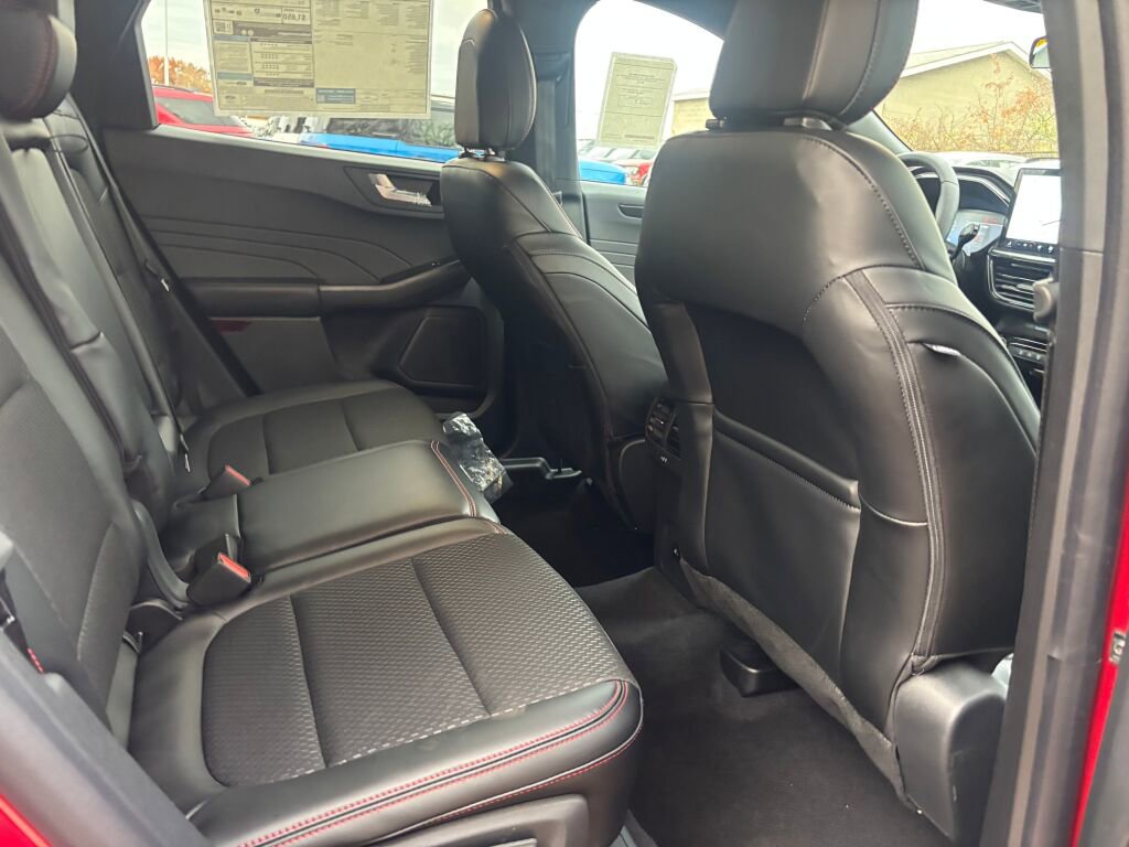 New 2026 Ford Escape ST-Line w/ Tech Pack #1 image 15