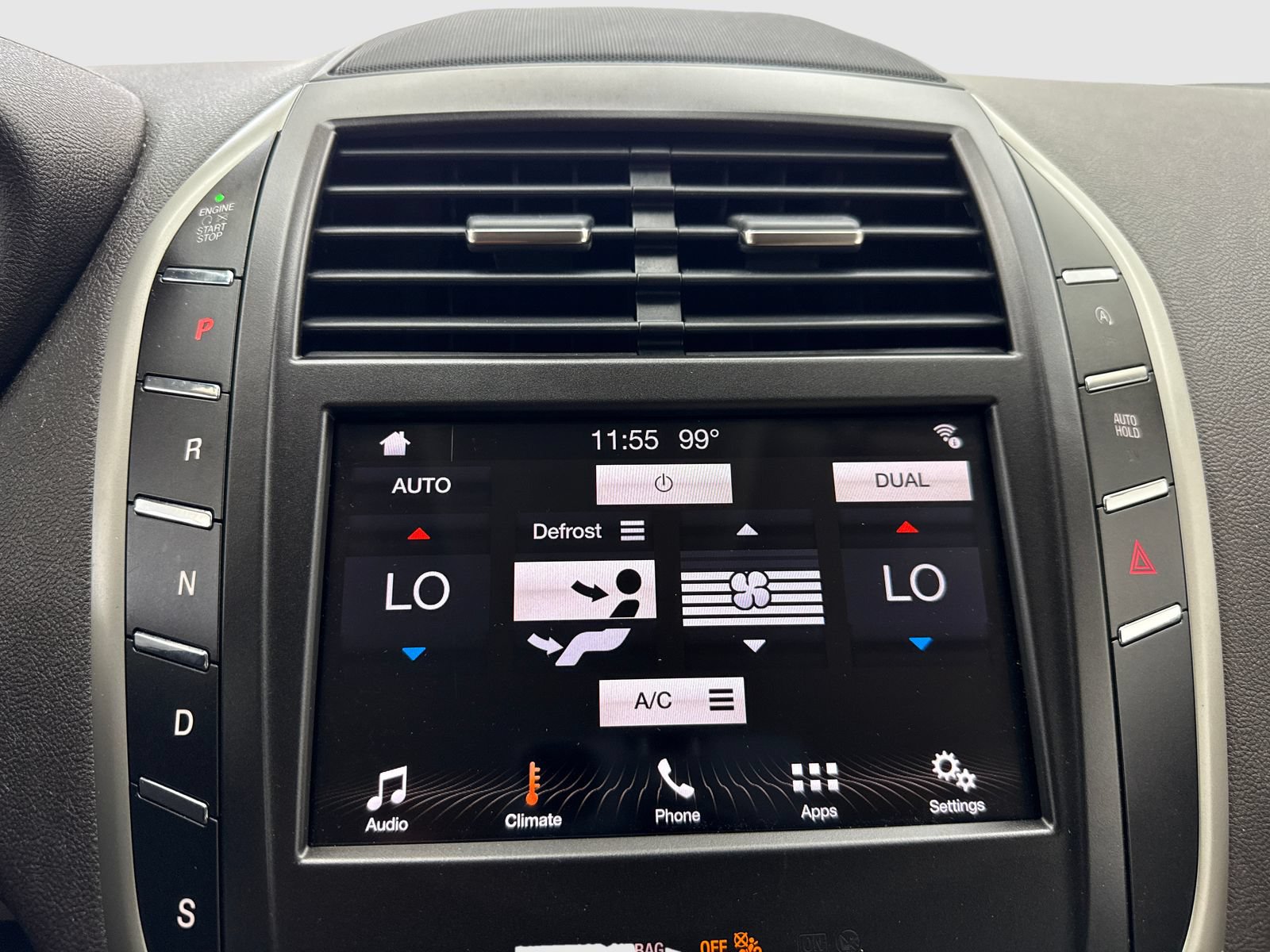 Used 2019 Lincoln MKC Premiere FWD image 27