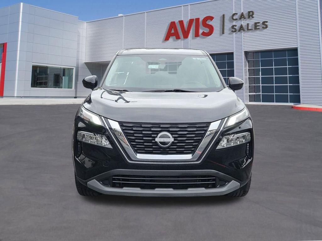 Used 2023 Nissan Rogue SV image 10