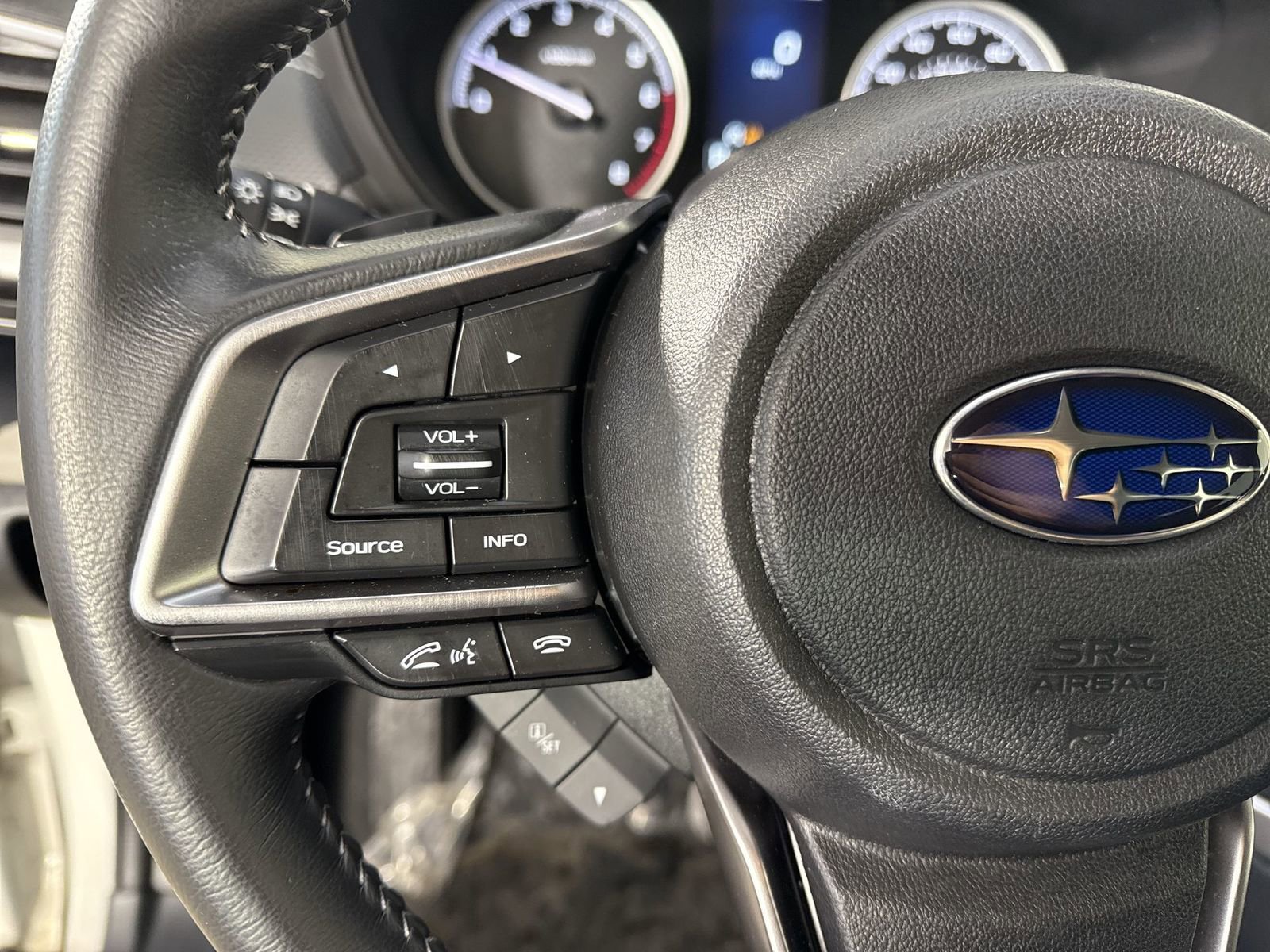 Used 2023 Subaru Forester Limited AWD/4WD image 12