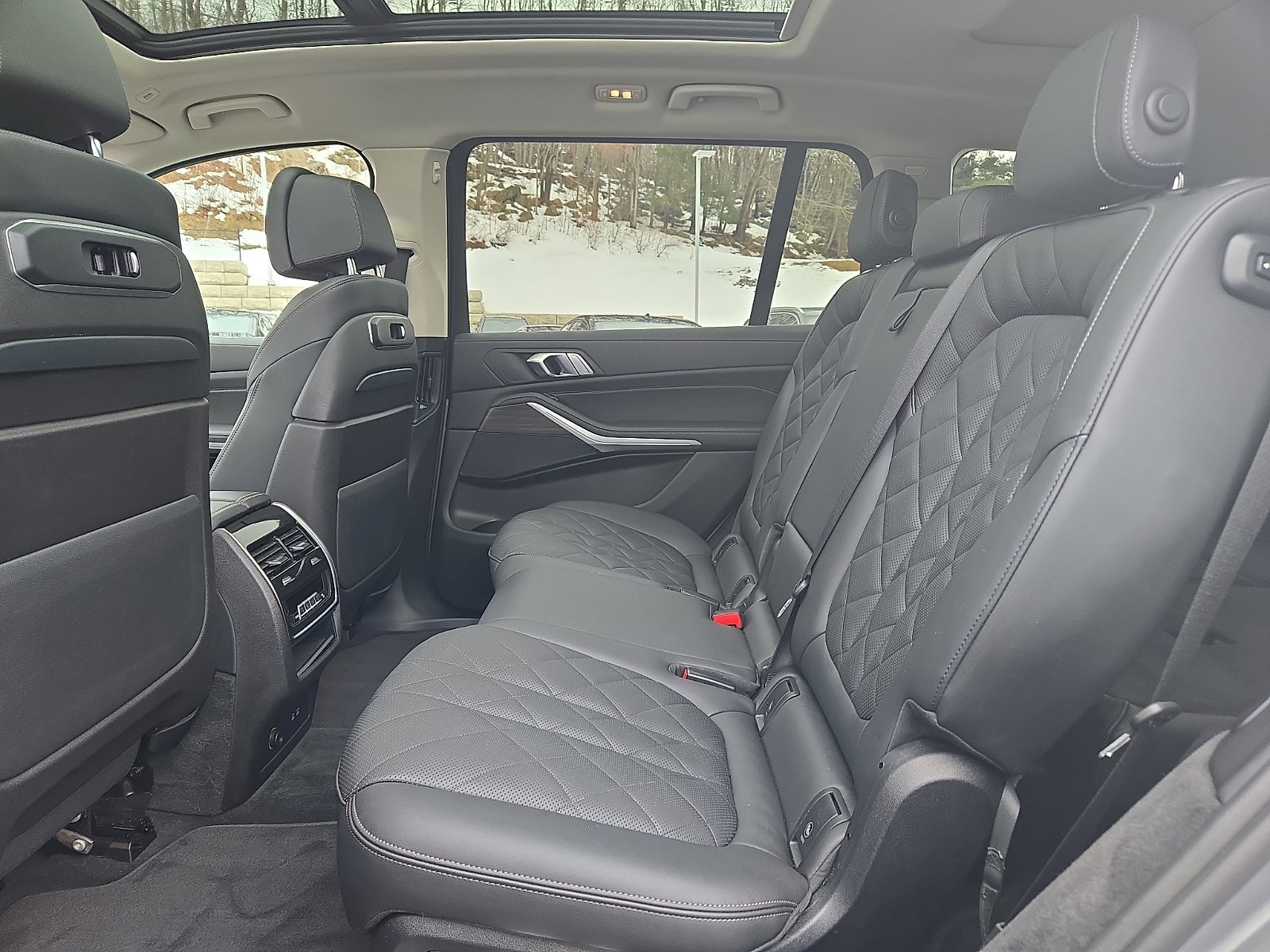 Used 2024 BMW X7 xDrive40i AWD/4WD image 11