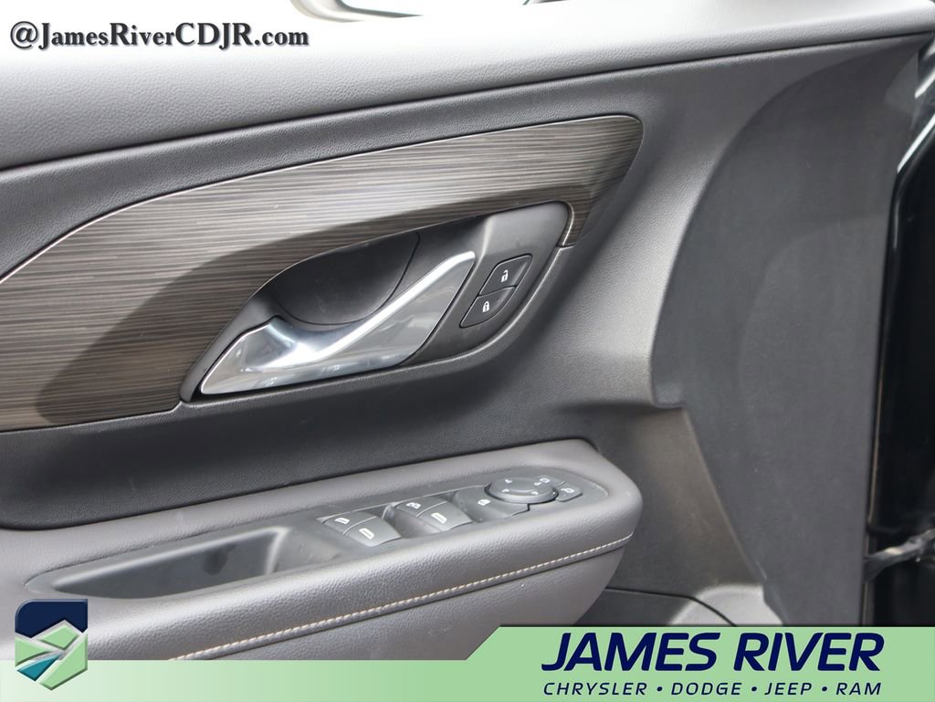 Used 2022 GMC Terrain SLE FWD image 21