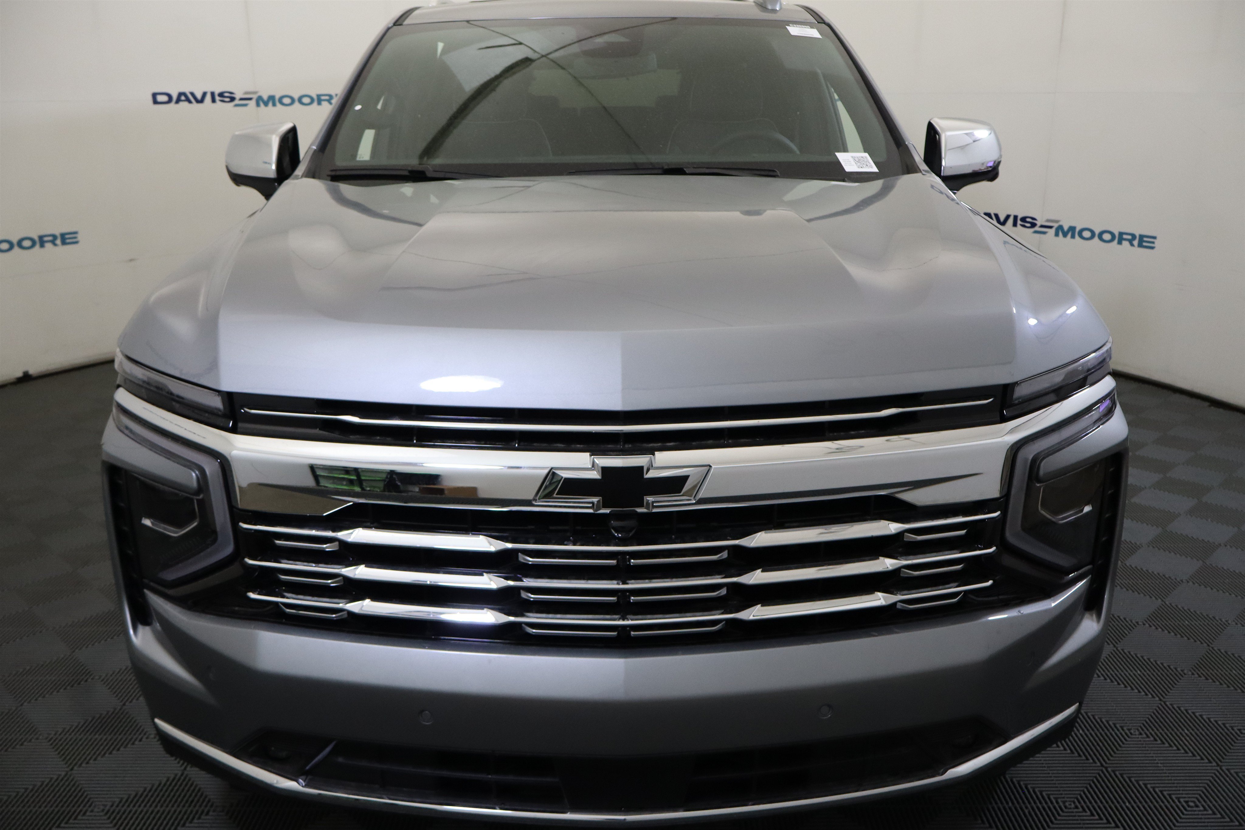 New 2026 Chevrolet Suburban Premier w/ Sun And Tow Package AWD/4WD image 14