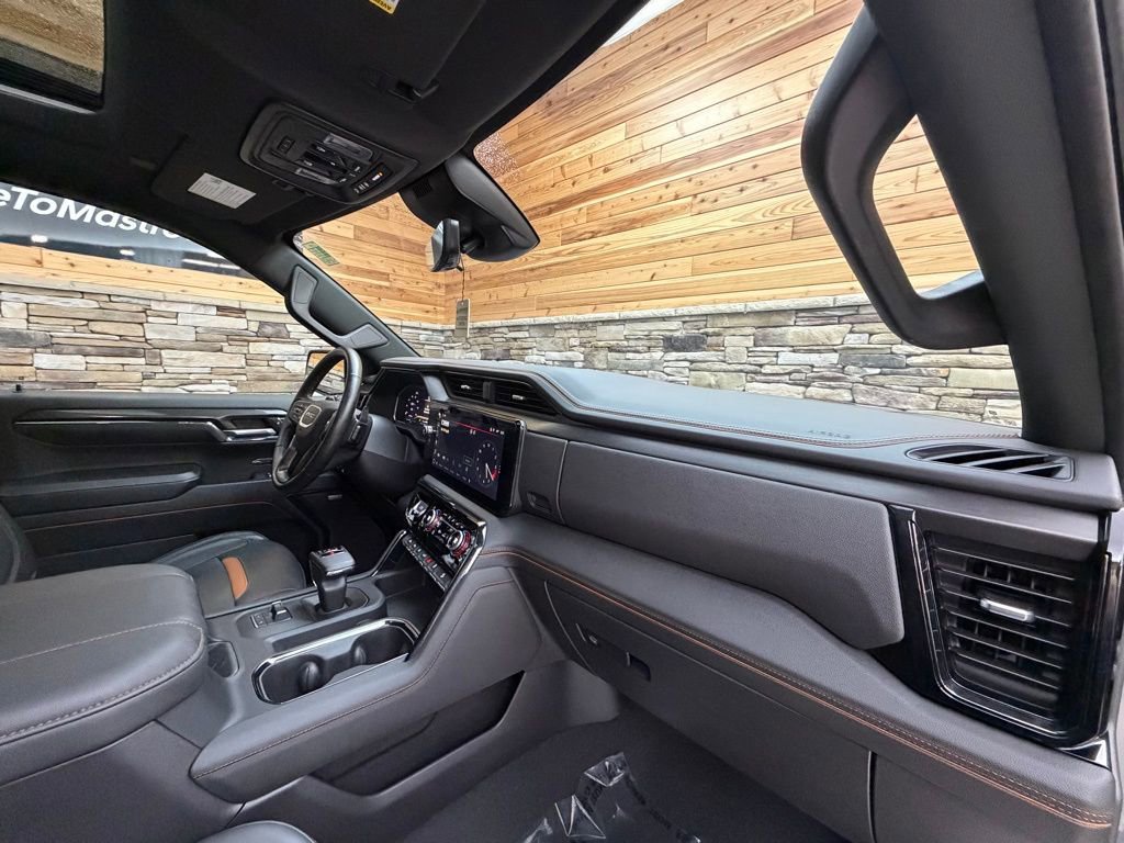 Used 2024 GMC Sierra 1500 AT4 w/ Technology Package image 13