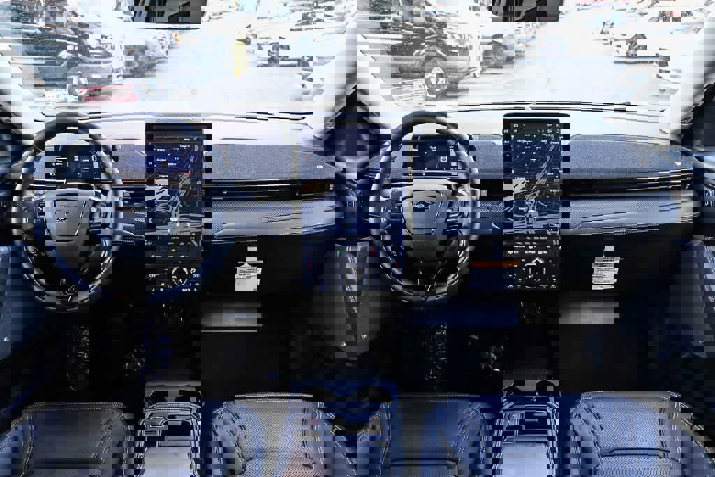 Used 2025 Ford Mustang Mach-E Premium image 12