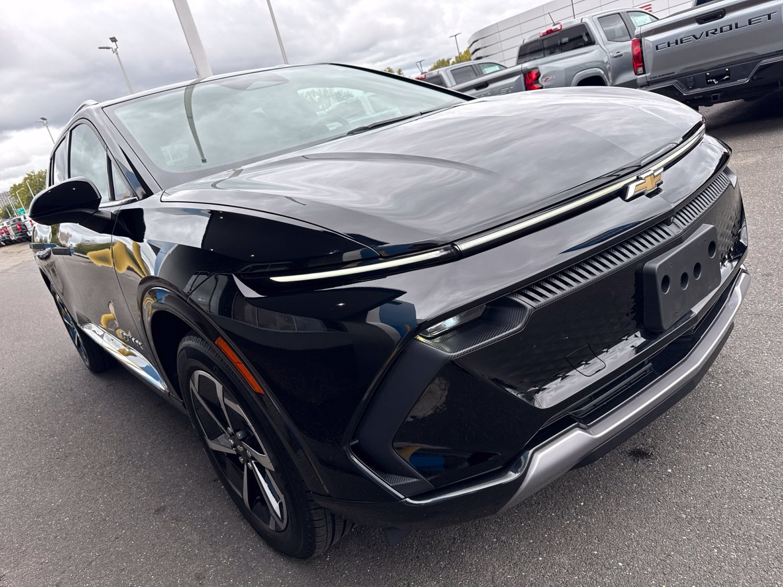 Used 2024 Chevrolet Equinox EV LT AWD/4WD image 4