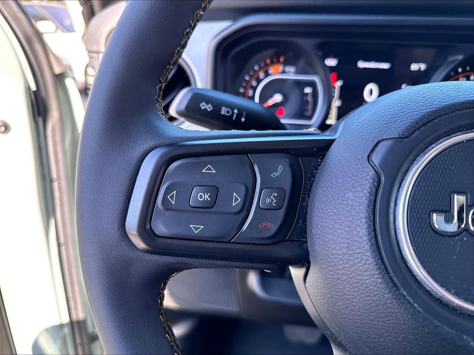 Used 2024 Jeep Wrangler Unlimited Sport AWD/4WD image 18