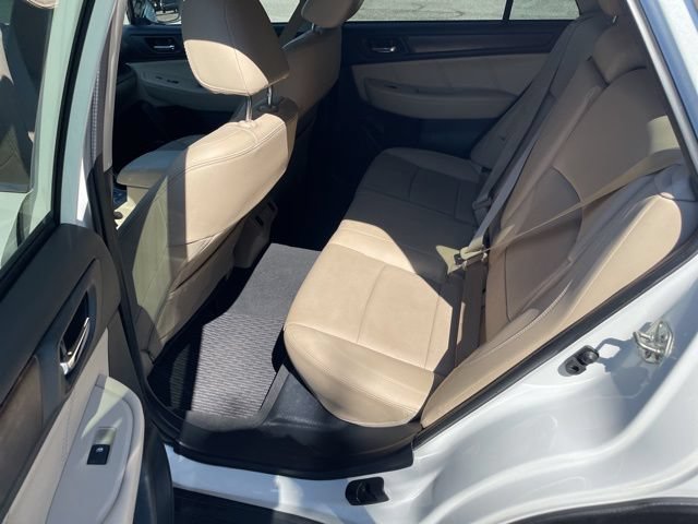 Used 2019 Subaru Outback 2.5i Limited AWD/4WD image 12