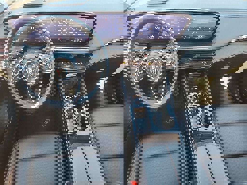 Used 2024 Buick Envision Preferred image 10