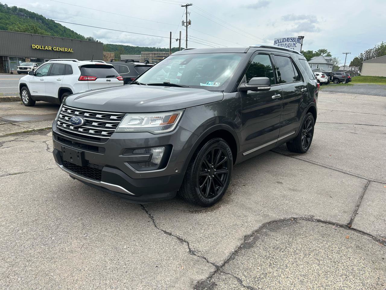 Used 2016 Ford Explorer Limited w/ Equipment Group 301A AWD/4WD image 3