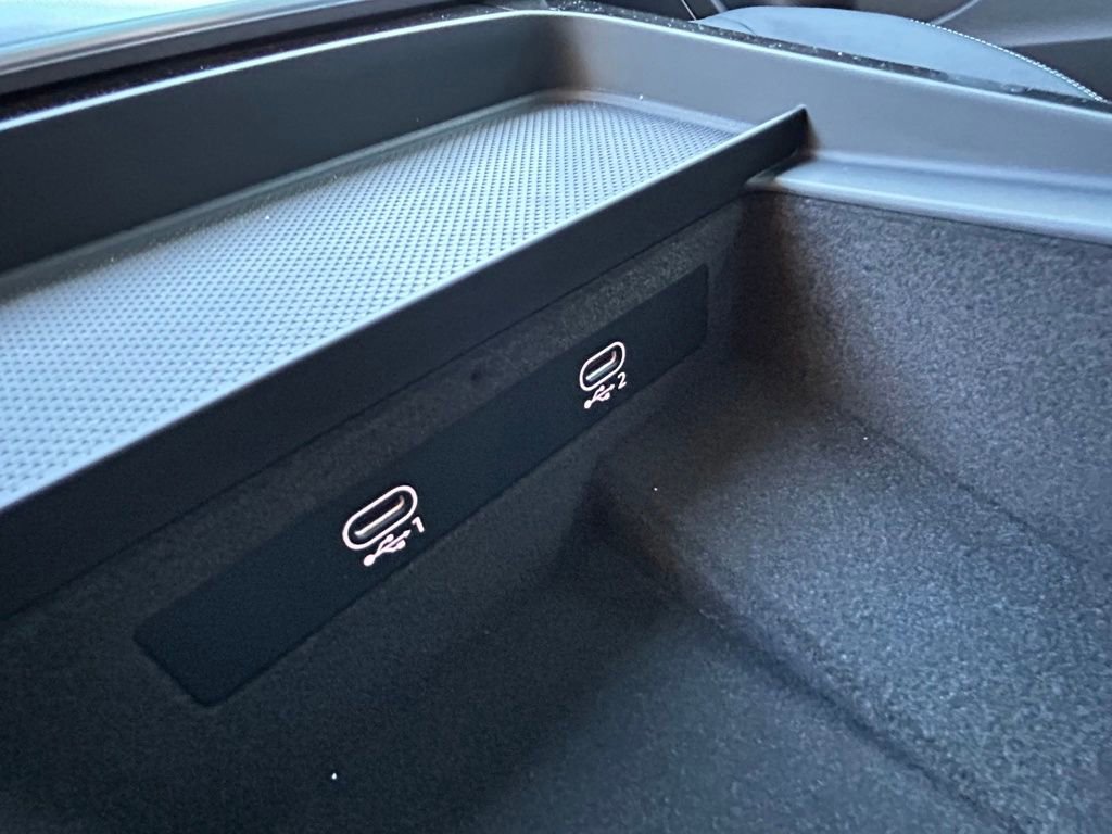 New 2025 Audi Q8 Premium image 43