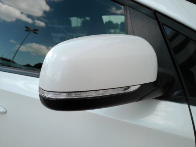 Used 2021 Kia Sedona LX FWD image 22
