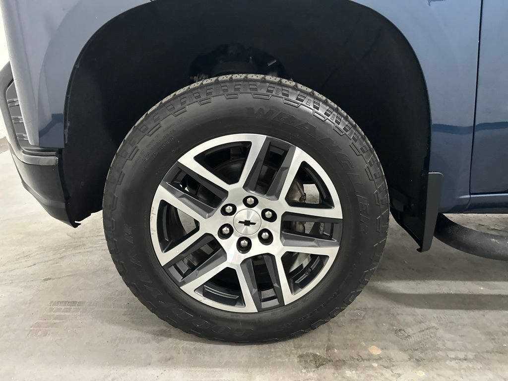 Used 2019 Chevrolet Silverado 1500 LT Trail Boss AWD/4WD image 56