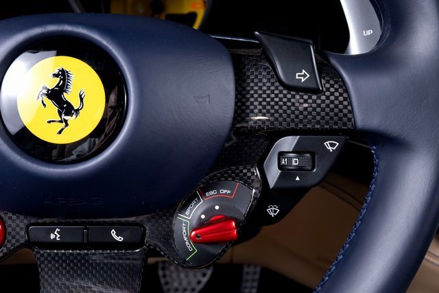 Used 2019 Ferrari Portofino image 41