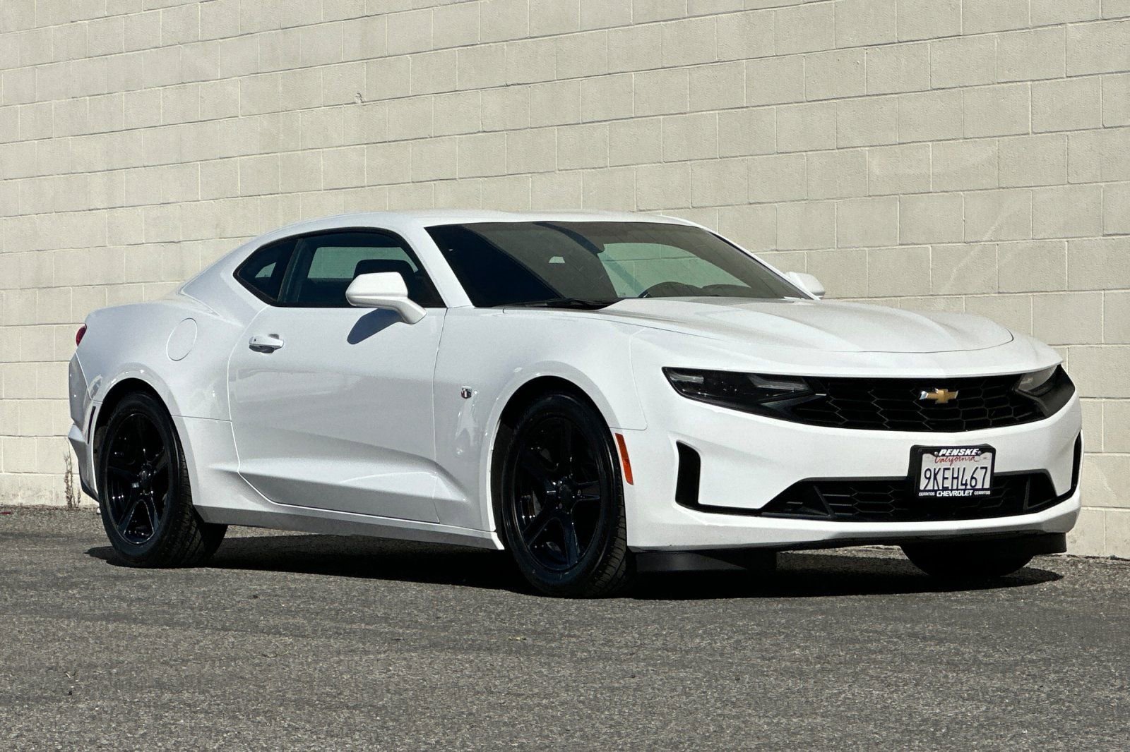 Certified 2022 Chevrolet Camaro LT image 2